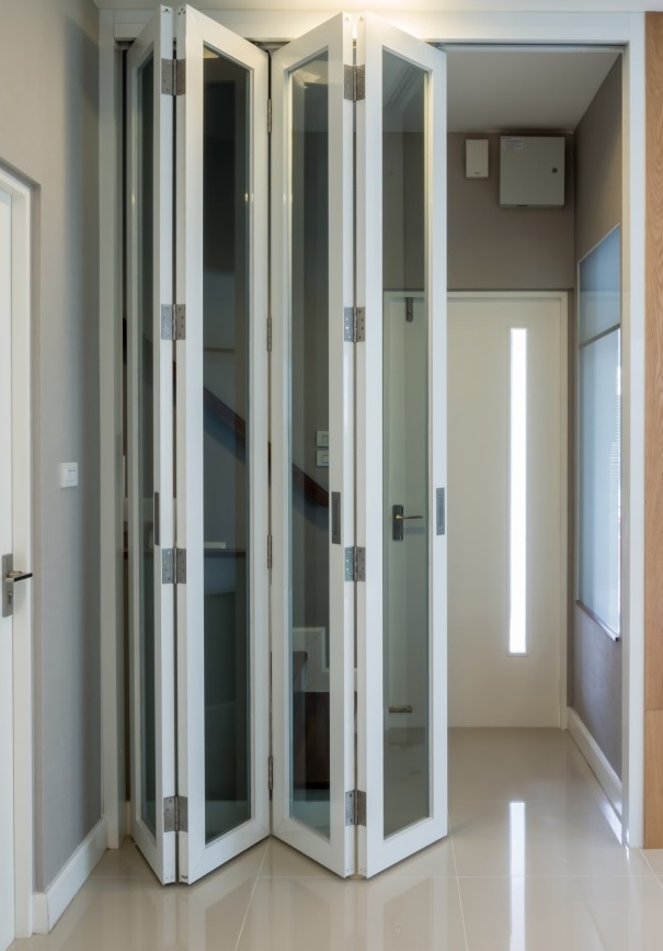 bifold door Ewell, Stoneleigh, KT17